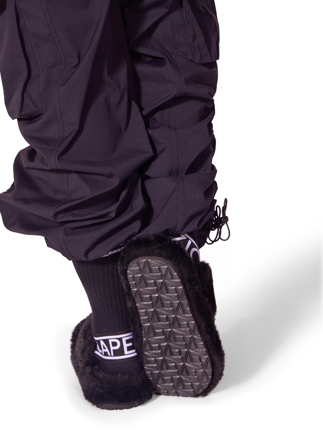 Kapcie Varsity Plush Slipper Capezio - KOLEKCJA LIMITOWANA - obrazek 3